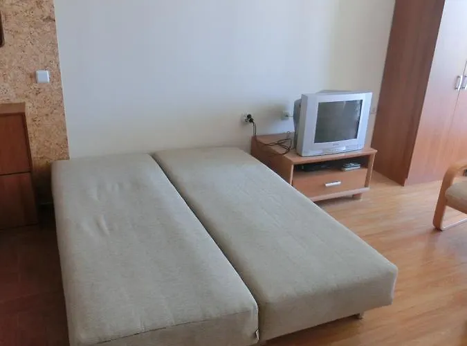 Sea View Apartment, Panorama, Pools And Beach, 公寓