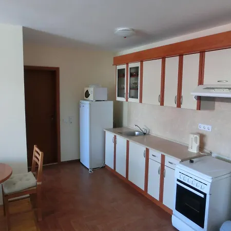 Sea View Apartment, Panorama, Pools And Beach, 公寓 圣弗拉斯