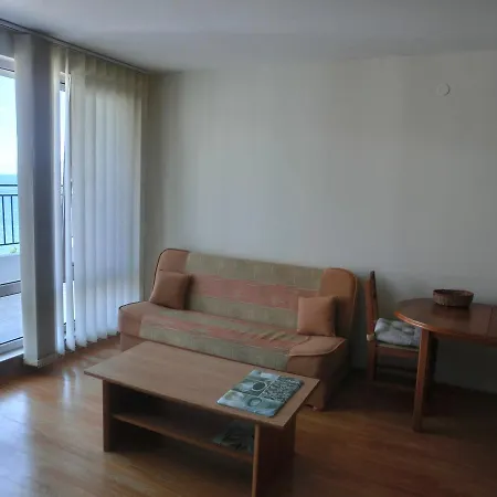 Sea View Apartment, Panorama, Pools And Beach, 公寓