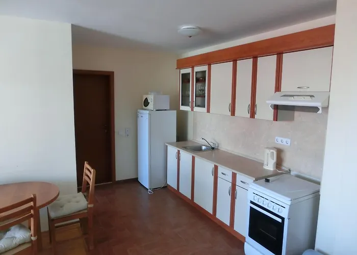 Sea View Apartment, Panorama, Pools And Beach, Apartament Sveti Vlas