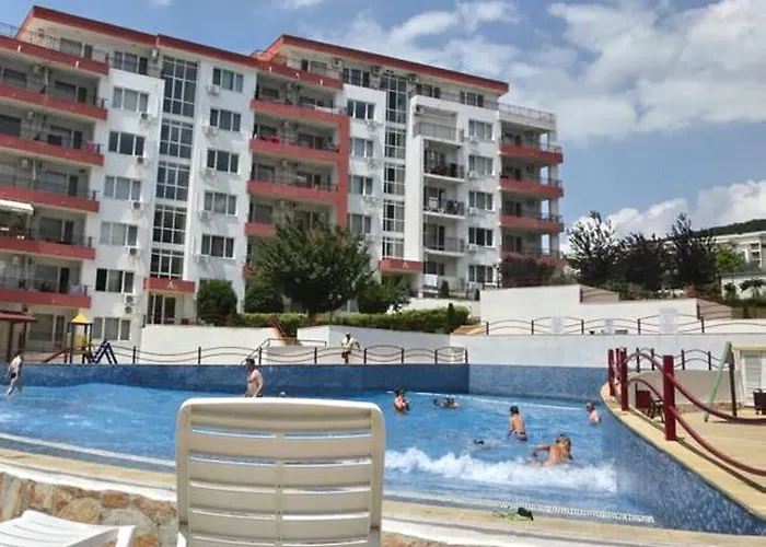 Sea View Apartment, Panorama, Pools And Beach,